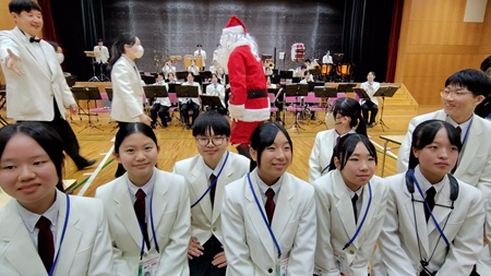 箕面自由学園小学校写真