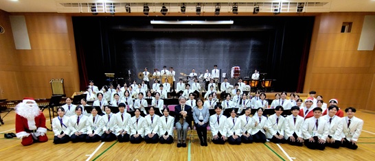 箕面自由学園小学校写真