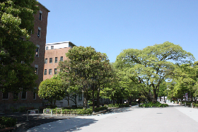 同志社大学